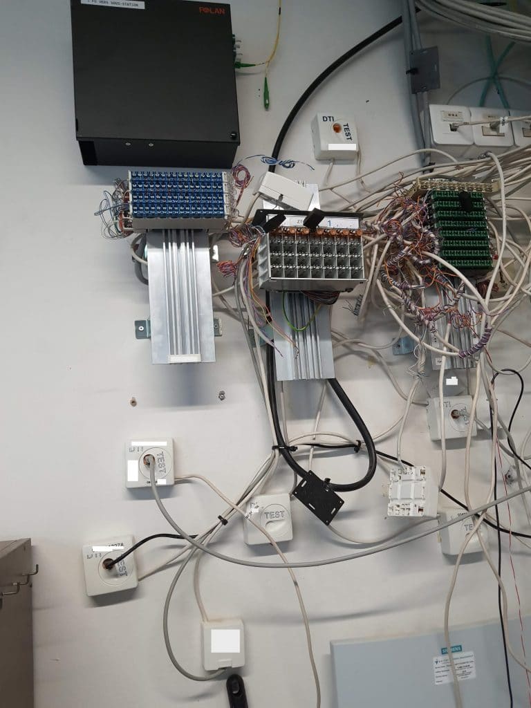 installateur baie brassage informatique, câblage réseau